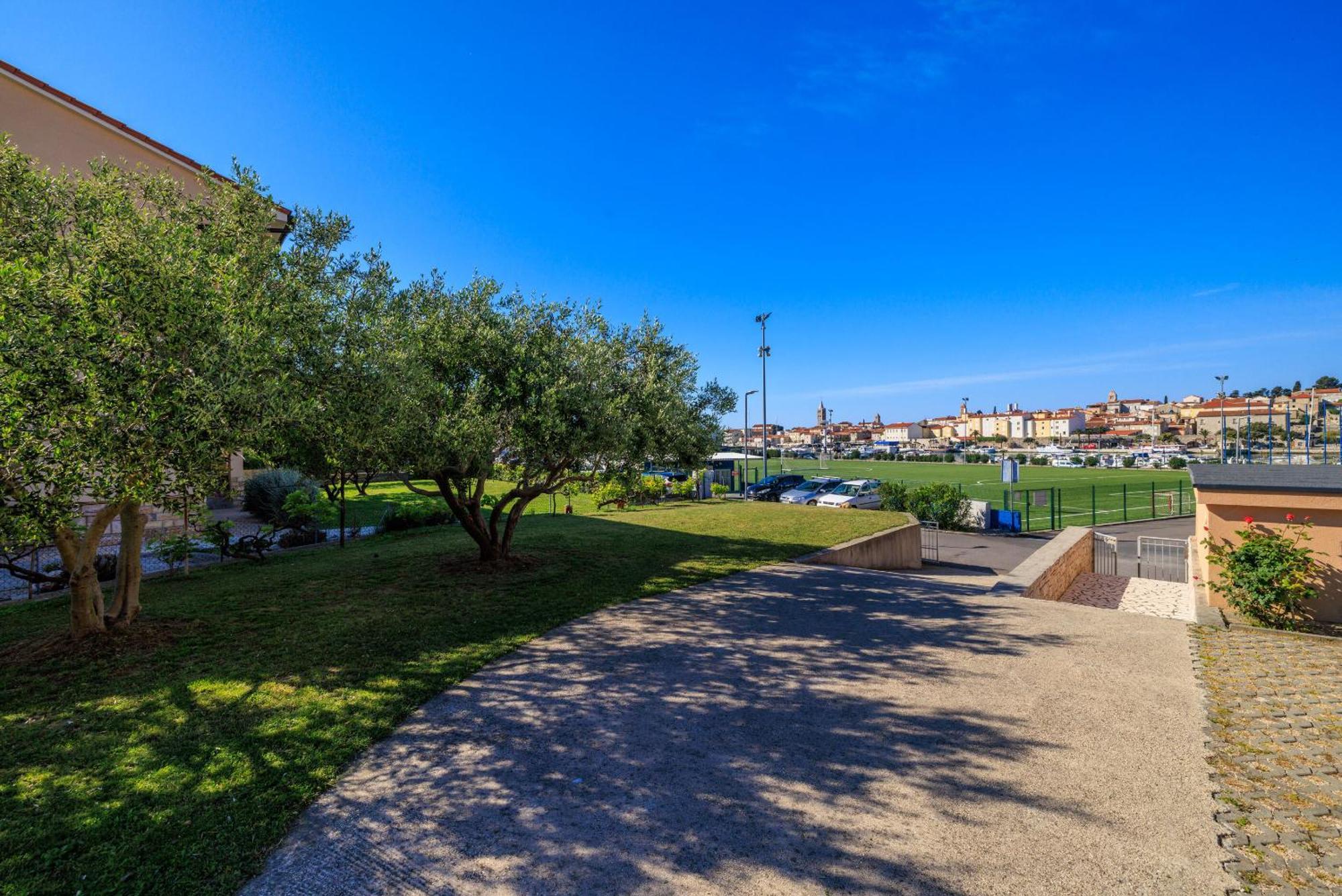 Apartment Zdravka Банёл Экстерьер фото